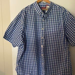 Button up short sleeve shirt